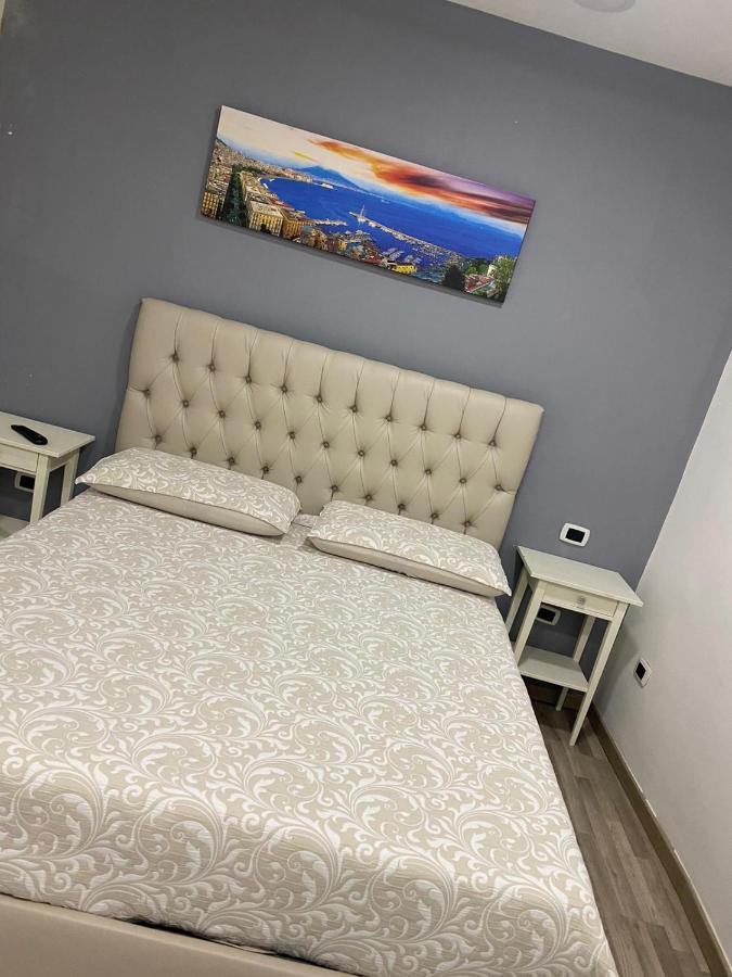 Nel Cuore Di Napoli Villa Luaran gambar
